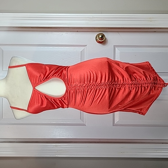 Prettylittlething Bodycon Cut Out Dress NWT - Picture 1 of 10